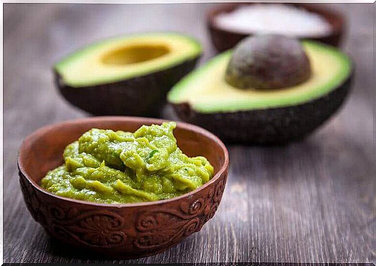 Carrot oil masks with avocado