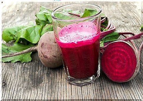 Cleanse blood circulation with beetroot juice