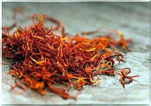 Saffron against macular degeneration