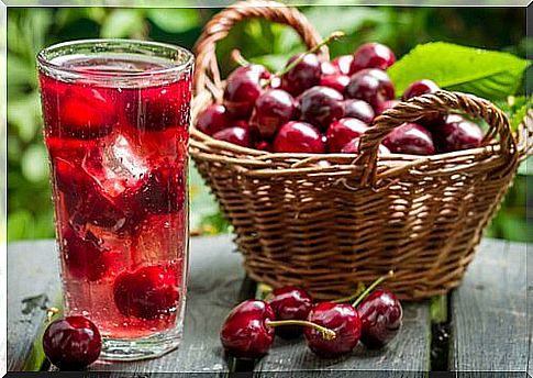 Drinks for insomnia: cherry juice