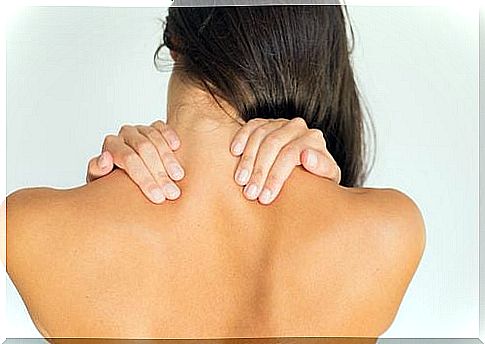 Drooping shoulders: how does it come about?