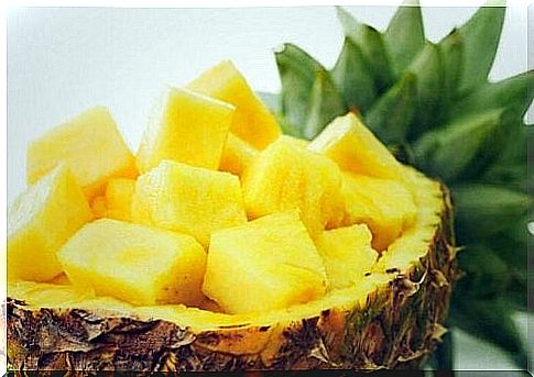 Effective natural remedies with pineapple