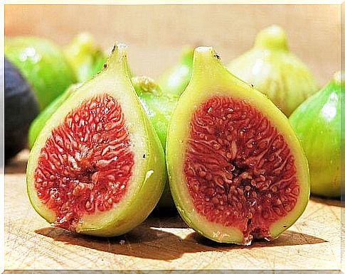 Eat a lot of figs if you have broken bones