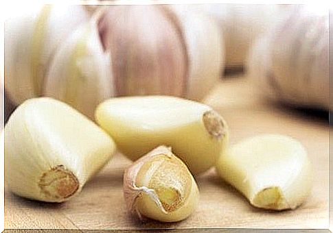 Is Garlic Healthy On An Empty Stomach?