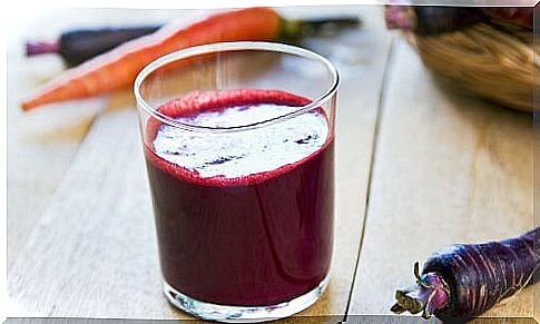 juice-from-purple-carrots