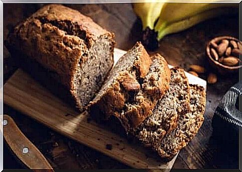 Recipe for a delicious almond and banana bread