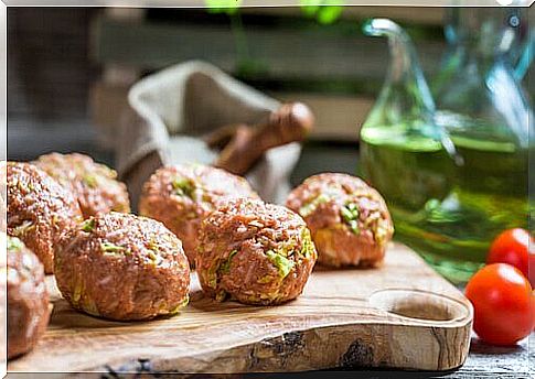 Prepare Spanish meatballs quickly and easily