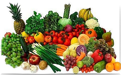 Fruits and vegetables can help against tingling skin.