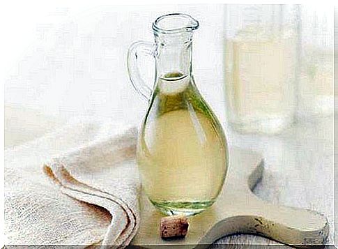 Tips on using vinegar in laundry care