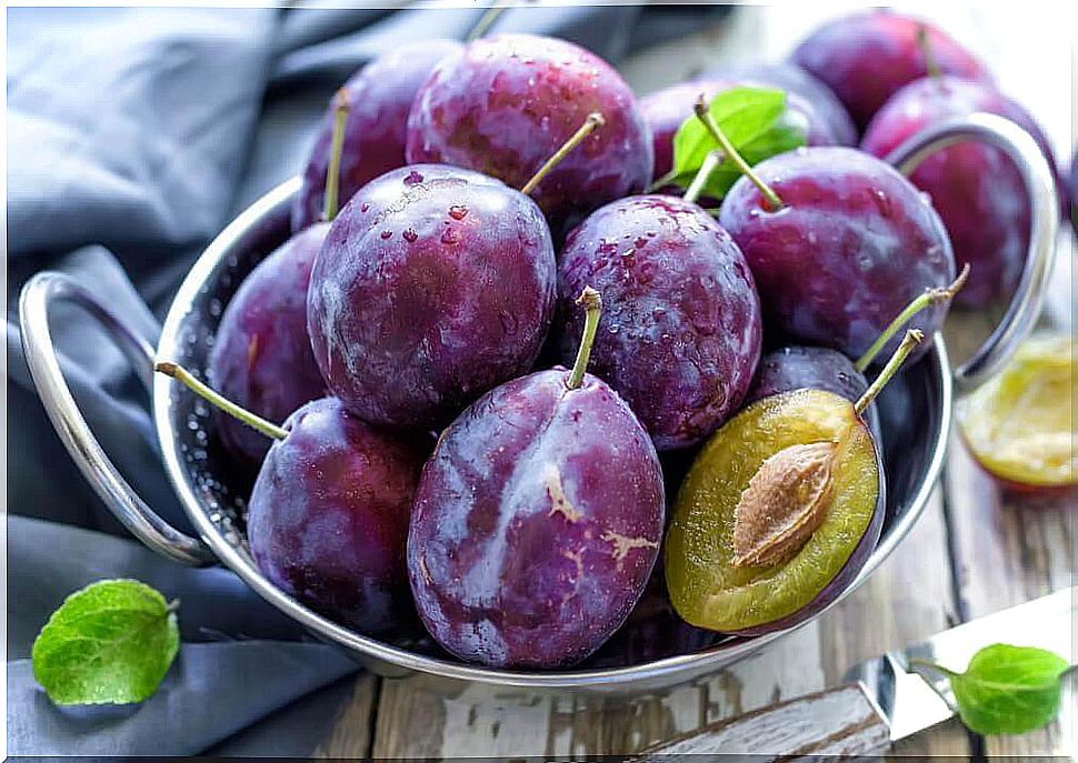 Plums can treat constipation